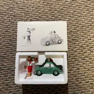 Department 56 Green pizza delivery